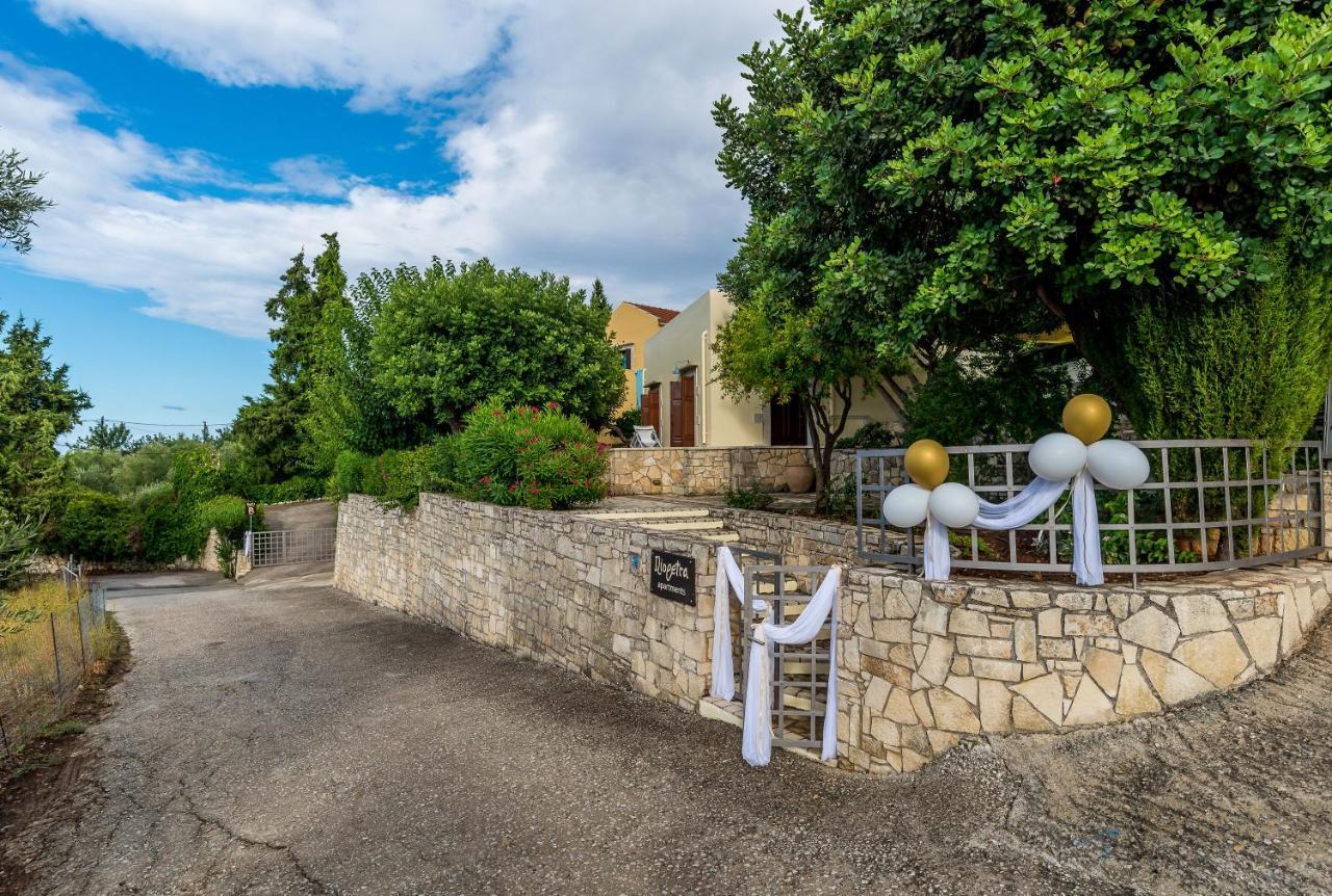 Iliopetra Aparthotel Douliana Bagian luar foto